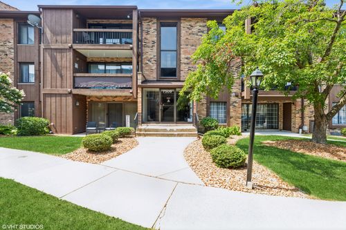 apt-233-7509 175th St, Tinley Park, IL, 60477-3768 | Card Image