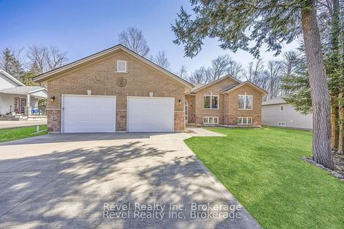 89 Trout Lane, Tiny, ON, L9M0J1 | Card Image