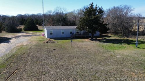 7977 Leavenworth Trl, Mead, OK, 73449-6107 | Card Image