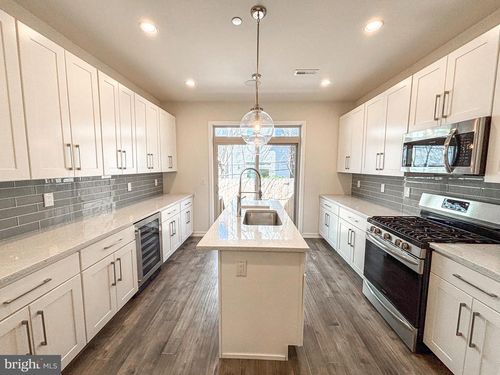 1439 S Taylor St, PHILADELPHIA, PA, 19146-4009 | Card Image