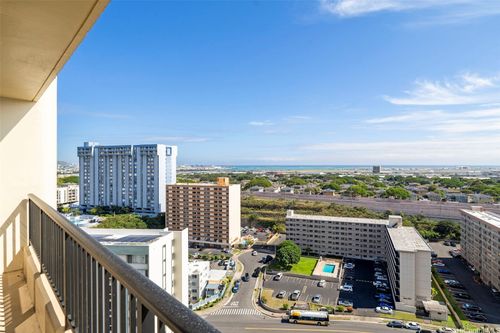 apt-21d-3130 Ala Ilima St, Honolulu, HI, 96818-3072 | Card Image