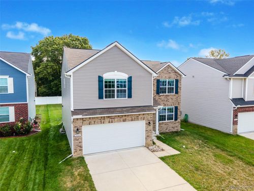 6027 Ravine Ct, Ypsilanti, MI, 48197-7276 | Card Image