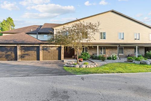 5000 Spinnaker Ln, Crown Point, IN, 46307-8040 | Card Image