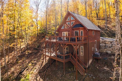 214 Lakeledge Rd, Beech Mountain, NC, 28604-8121 | Card Image