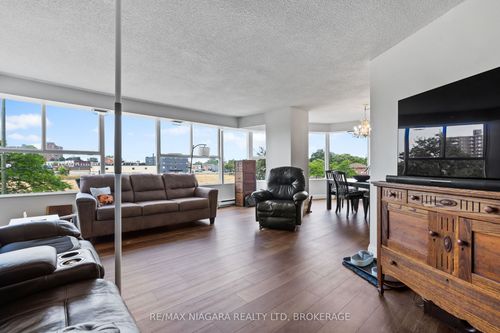 201-7 Gale Cres, Saint Catharines, ON, L2R7M8 | Card Image