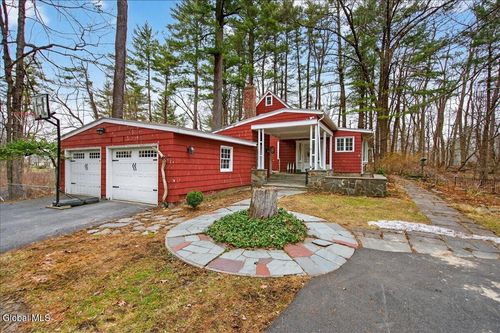 32 Slingerlands St, Slingerlands, NY, 12159-9751 | Card Image