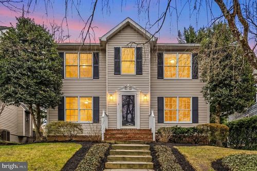 8 Wyoming Ct, BETHESDA, MD, 20816-2204 | Card Image