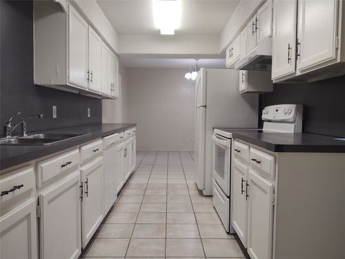 703 E Shady Grove Rd, Irving, TX, 75060-6024 | Card Image