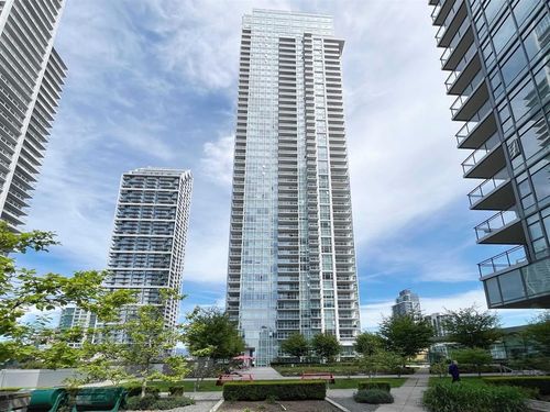 2208-4670 Assembly Way, Burnaby, BC, V5H0H3 | Card Image