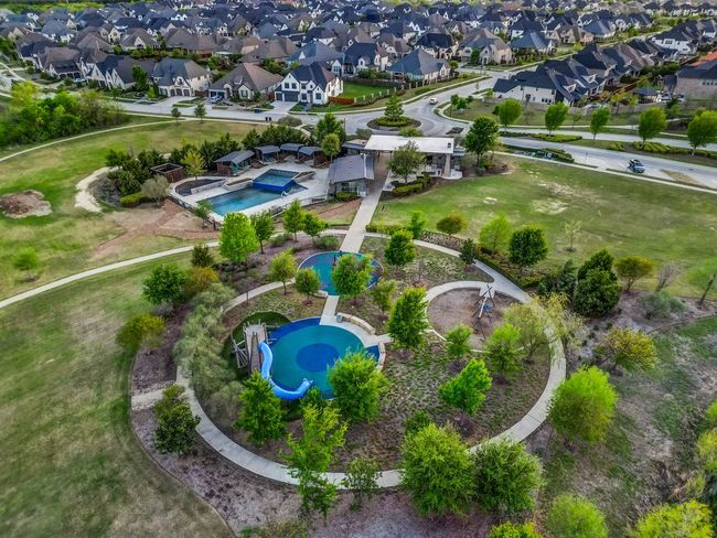Community Pool and Park | Image 25