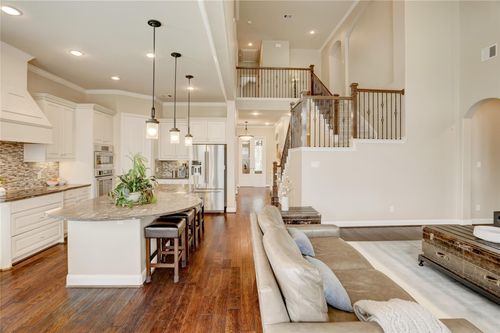 1500 Richland Hollow Ln, Friendswood, TX, 77546-4680 | Card Image