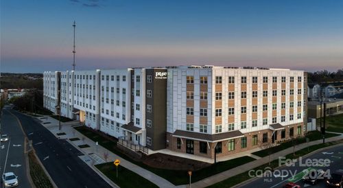 b-8424 N Tryon Street, Charlotte, NC, 28262 | Card Image