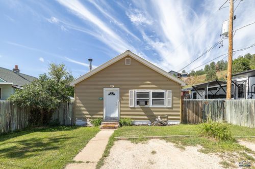 201 N Newton Ave, Hill City, SD, 57745 | Card Image