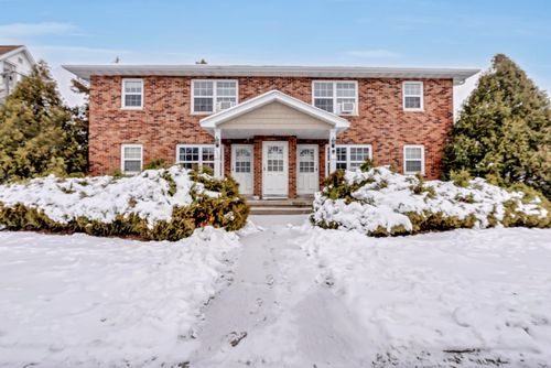 2500 Olive St, Cedar Falls, IA, 50613-3765 | Card Image