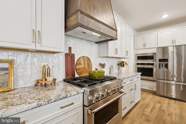 3880 Hillview Ct, House other with 5 bedrooms, 4 bathrooms and null parking in Alexandria VA | Image 9