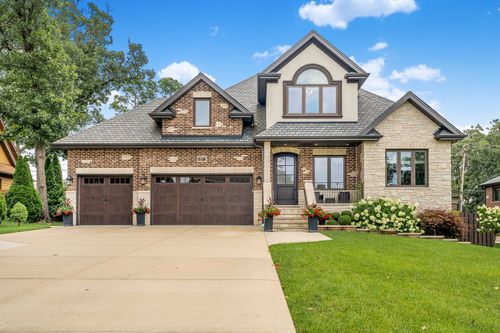 10047 S 86th Ct, Palos Hills, IL, 60465-1103 | Card Image