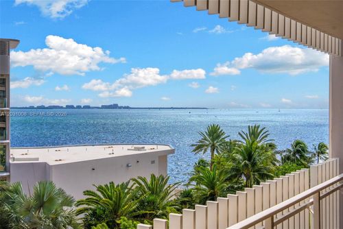 c605-3 Grove Isle Dr, Miami, FL, 33133-4115 | Card Image