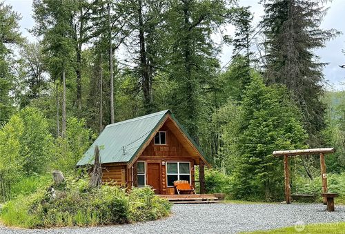 277 Skate Creek Rd, Ashford, WA, 98304-9738 | Card Image