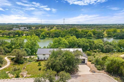 299 River Pl, Johnson City, TX, 78636 | Card Image