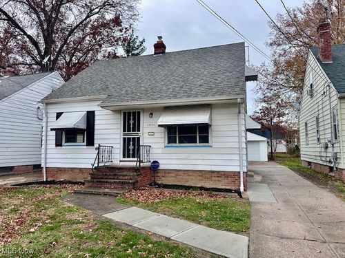 25731 Zeman Ave, Euclid, OH, 44132-1818 | Card Image