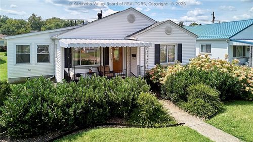 2715 Lincoln Ave, Saint Albans, WV, 25177-2151 | Card Image