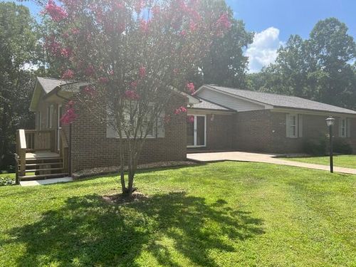 95 Turner Ashby Ct, Martinsville, VA, 24112-0631 | Card Image