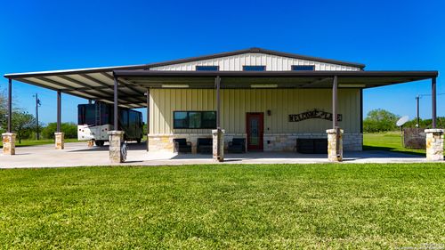 100 Breesport Dr, Sandia, TX, 78383-2344 | Card Image