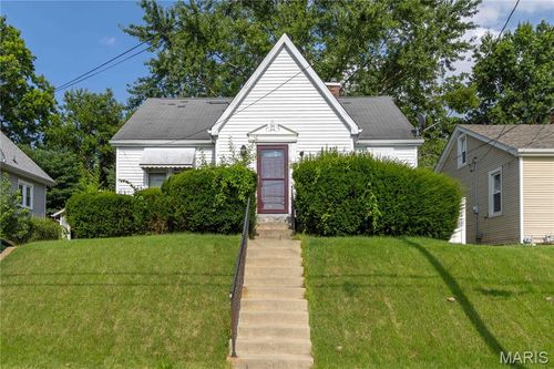 920 S 6th St, Belleville, IL, 62220-2453 | Card Image