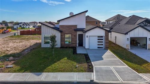 2412 E Sabinal Ave, Hidalgo, TX, 78557-0456 | Card Image