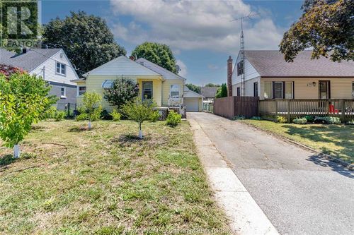 40 Kerr Ave, Chatham, ON, N7M1B7 | Card Image