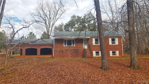3869 Leigh Mountain Rd, GREEN BAY, VA, 23942-2450 | Card Image