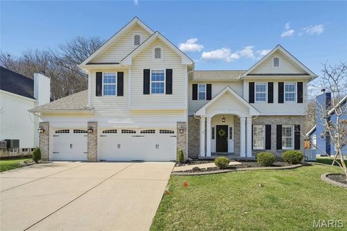 761 Southern Hills Dr, Eureka, MO, 63025-3610 | Card Image