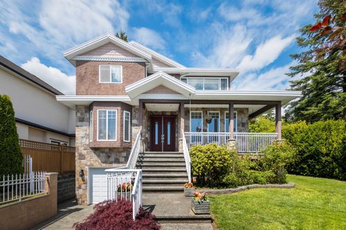 6087 Mckee St, Burnaby, BC, V5J2V6 | Card Image