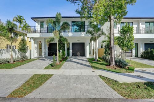 606 Sw 7th Ave, Fort Lauderdale, FL, 33315-1044 | Card Image