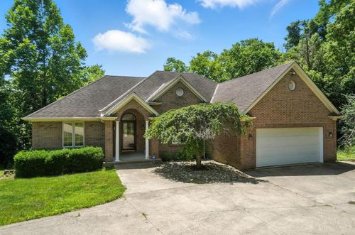 5567 Day Rd, Colerain Twp, OH, 45252-1825 | Card Image