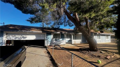 13393 Cahuenga Rd, Victorville, CA, 92392-9712 | Card Image