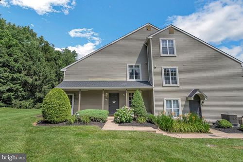 776 E Parker St, LANGHORNE, PA, 19047-5028 | Card Image