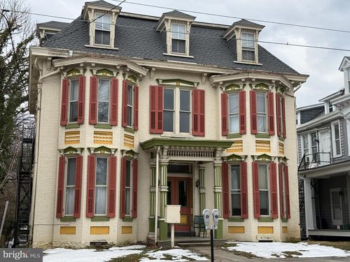 5-232 W Main St, WAYNESBORO, PA, 17268-1533 | Card Image
