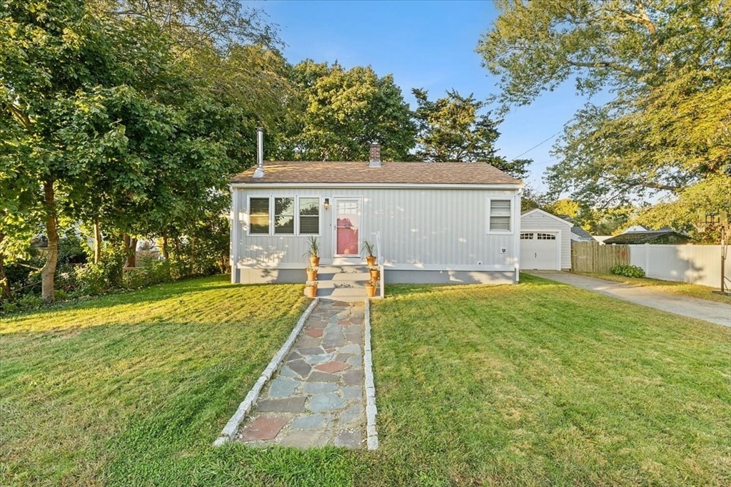 Springer Ave, Tiverton, RI 02878