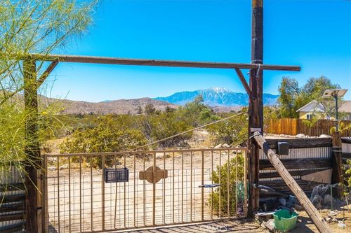 51000 Canyon Rd, Morongo Valley, CA, 92256-9559 | Card Image