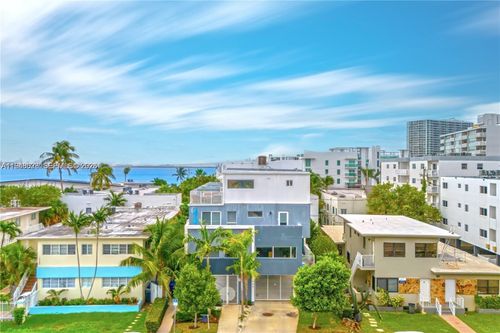 apt-3-1966 Biarritz Dr, Miami Beach, FL, 33141-4583 | Card Image