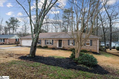 101 Ryan St, Taylors, SC, 29687-4843 | Card Image