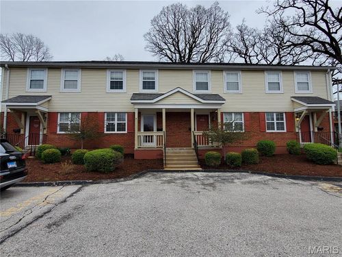 9037 Wrenwood Ln, Saint Louis, MO, 63144-1601 | Card Image