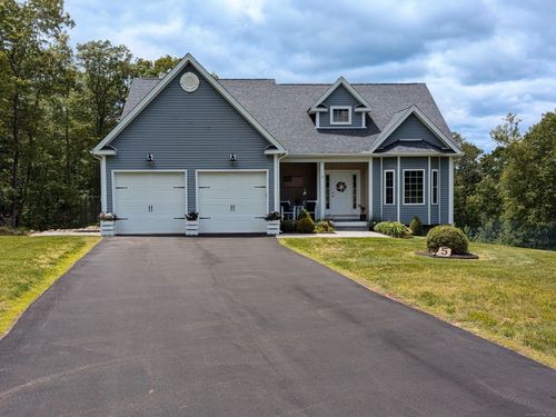 5 Newbury St, Higganum, CT, 06441-4255 | Card Image