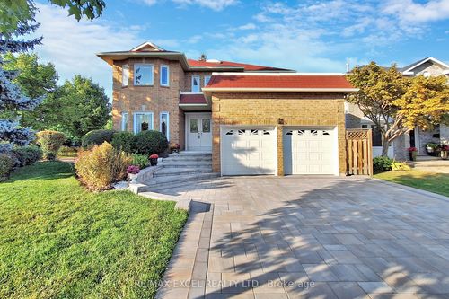 69 Nadine Cres, Markham, ON, L3R7Y7 | Card Image