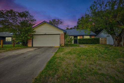 6810 Windrift Way, Austin, TX, 78745-5446 | Card Image