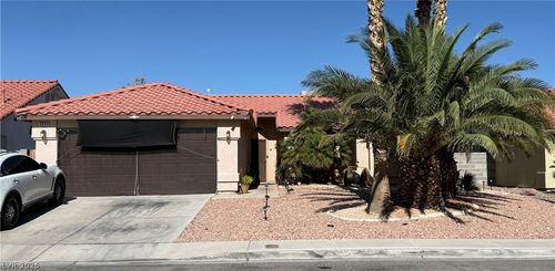 5830 Berry Hill Ln, North Las Vegas, NV, 89031-1706 | Card Image