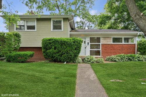 217 Heather Ln, Wilmette, IL, 60091-2917 | Card Image
