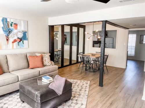 253 E Stephenson St, Shreveport, LA, 71104-4613 | Card Image