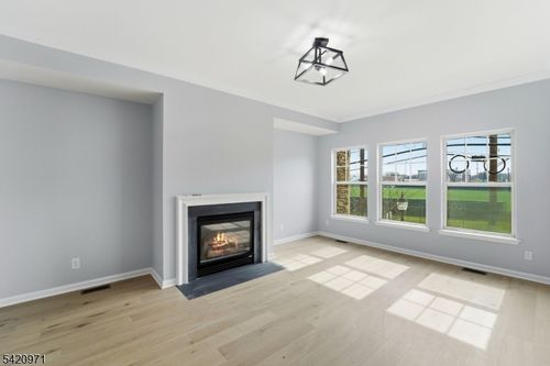 704 Green Ln, Union, NJ, 07083-7766 | Card Image